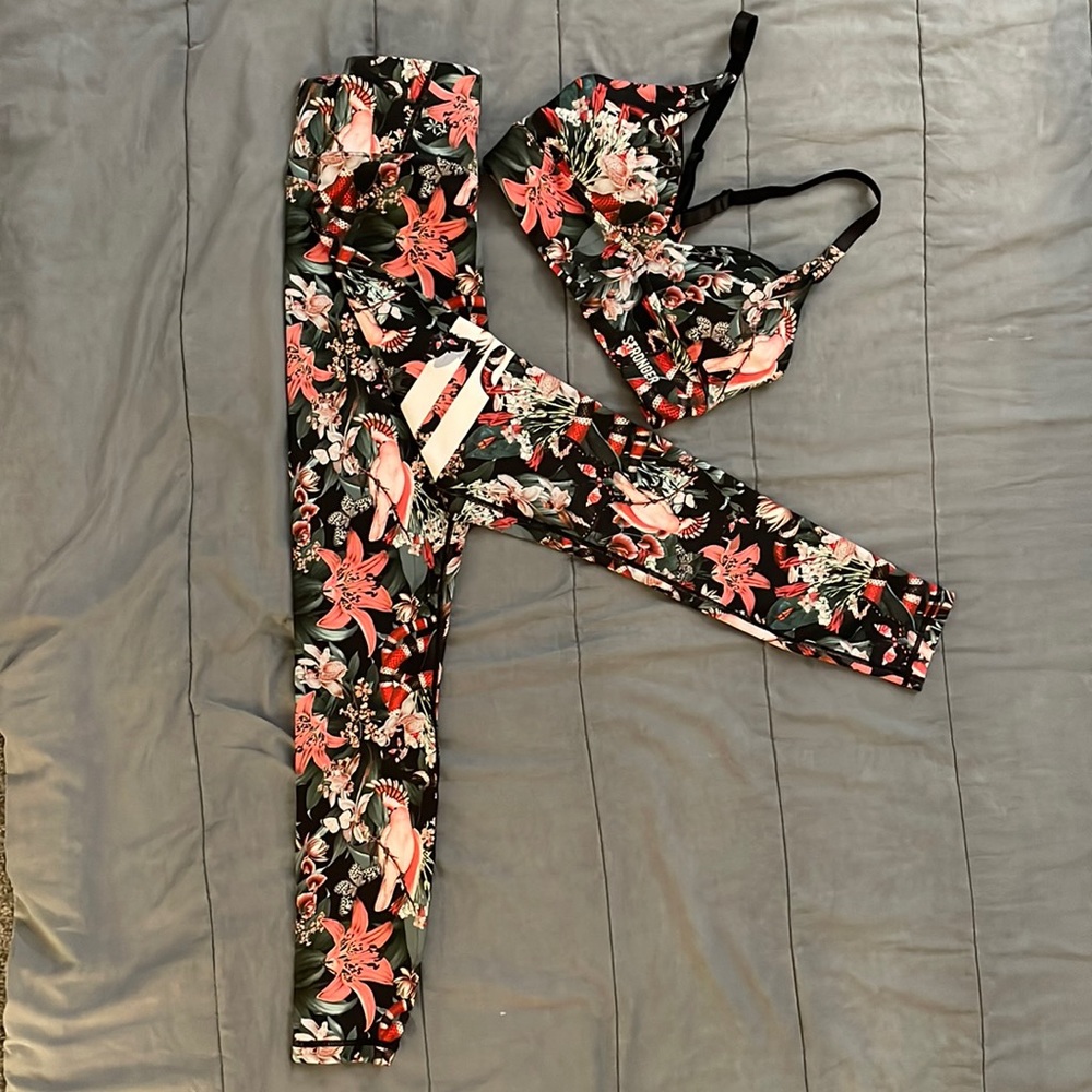 Stronger sports set in floral